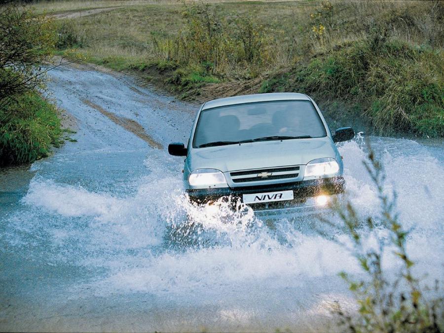  Chevrolet Niva 2002 года  (фото 10 из 16)